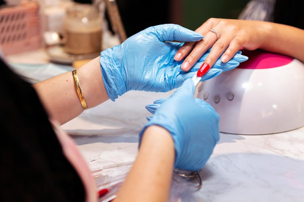 Ongles polygel, techniques