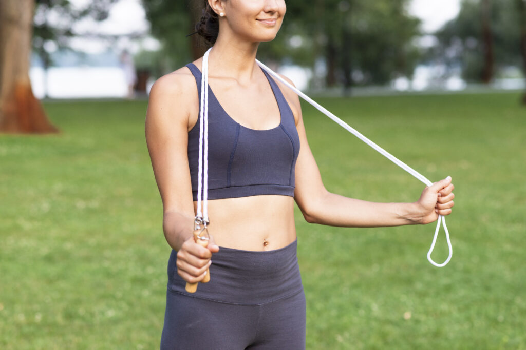 Corde à sauter avant ou après le sport